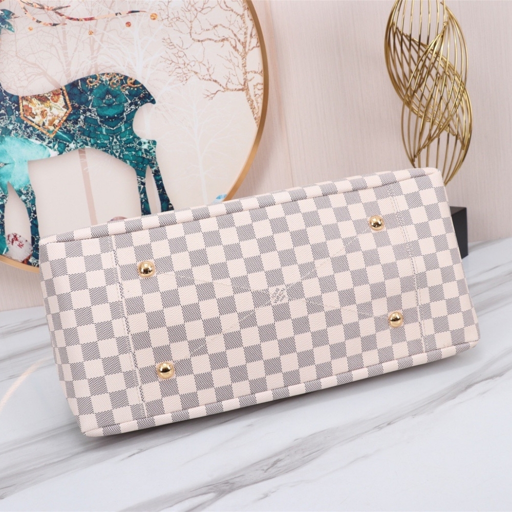<AUTHENTIC>Louis Vuitton bag - image 8